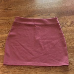 Mid thigh pencil skirt in mauve